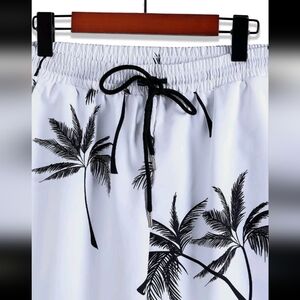 Manfinity RSRT Men Random Palm Tree Print Shirt & Drawstring Waist Shorts Withou